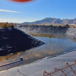 Trotz massiver Regenfälle ist das Wasserreservoir recht leer!