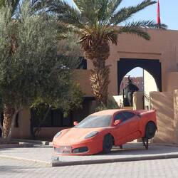 Das Auto wurde in James Bond für Stunts genutzt