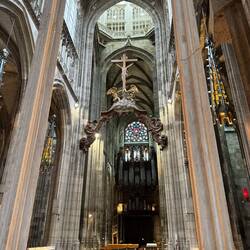 The nave in Saint Maclou