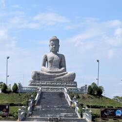 Giant Buddha at the memorial temple site
