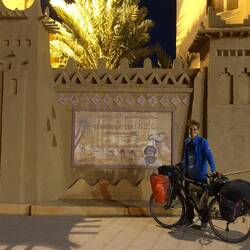 Angekommen in Zagora - Dieses Schild ist noch ein Überbleibsel aus der Zeit der Karawanen