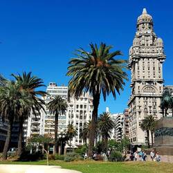 Plaza Independencia & Salvo Palace.