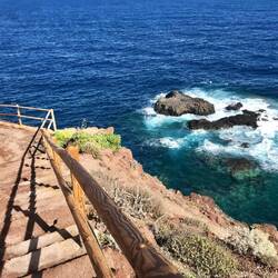 Weg runter zum Strand.