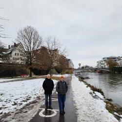 A cold walk along the River Danube