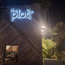 Abendessen im veganen Restaurant in Oceanside