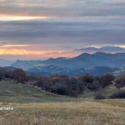 Neuer Stellplatz in Artavan- ziemlich schön hier😊