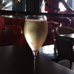 Welcome drink (nice glass!)