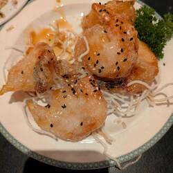 I had honey chicken and crispy noodles