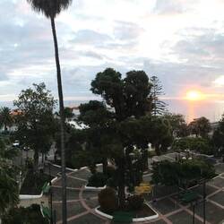 Sonnenaufgang bei der Terrasse der Unterkunft in Los Sauces.