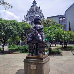 Plaza Botero