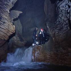 Und einige dieser Wasserfälle mussten rückwärts springend überwunden werden
