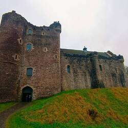 Mais avant tout, du Duc d'Albany régent du royaume durant 25 ans au XVe