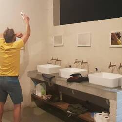 Beim Zähneputzen fallen Thomas noch neue Varianten ein wie man die letzte Route hätte machen können