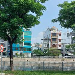 Ho Chi Minh City; view of the Saigon River from the minibus