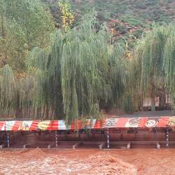 Das Restaurant ist bereits überflutet