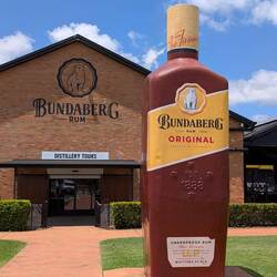 In der Rumdestilerie