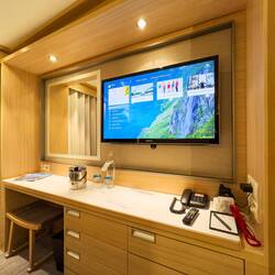 Our cabin 222 ... on the middle deck — Rinda.