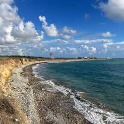 ..dem stellenweise vorhandenen Pfad.