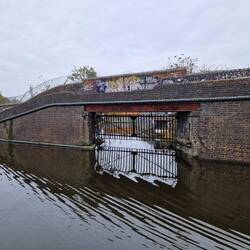 Passing the gated private moorings where our friend Jenny Maxwell used to live.