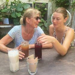 Lena erklärt Aguas Frescas: Jamaica (Hibiskus), Tamarinde & Horchata (Reis&Zimt)