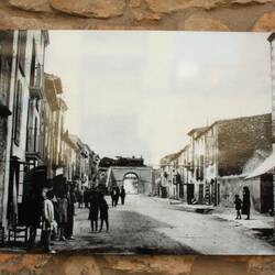 Für die Touristen...Historische Fotos mit Erklärung via QR-Code