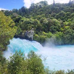 Grad 5 Stromschnelle, also von Profis "befahrbar" (@Mama Claudia: keine Sorge, machen wir nicht;))