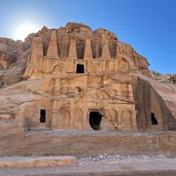 Obelisk tombs