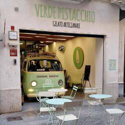 How lovely! Muss ich heute nochmal hin wegen der Pistazie