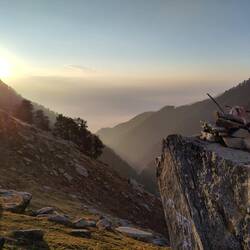 Abendlicht auf einem weiteren Shiva Gedenkstein
