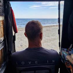 Selfiestick mal ausprobiert beim Kaffeetrinken