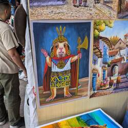 3, 2, 1, der Inka-König ist meins! Das Meerschweinchen-Bild zieht in Tanjas Koffer ein