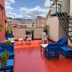 Eine der Hostel-Terassen