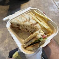 Leckerer kleiner Zwischensnack, um die 2-stündige Zugverspätung zu überbrücken