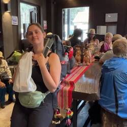 In Ollantaytambo angekommen warten wir auf unseren Zug