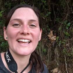 Punktlandung auf dem Kamm des Berges