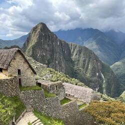 Teilweise sind auch die Dächer rekonstruiert worden