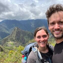 Gemeinsam laufen wir wieder nach unten