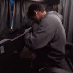 Andi ist begeistert von den kostenlosen Snacks