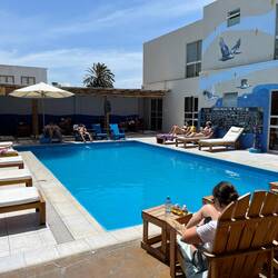 Das Hostel in Paracas hat einen sehr entspannten Pool-Bereich...