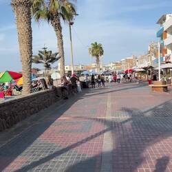 Die Strandpromenade erinnert auch ein wenig an die Copacabana in Rio der Janeiro