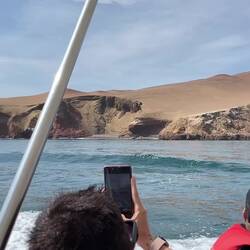 Wir lassen das karge Festland hinter uns