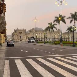 Der Plaza de Armas ist heute wegen einer Wahl vorsichtshalber gesperrt