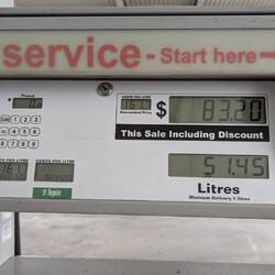 Zum Einkauf gibt's nen Rabattcode zum Tanken über 6-10 Cent/Liter. Mitgenommen.