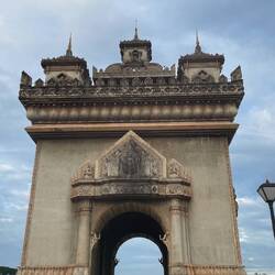 Patuxai - Victory Monument