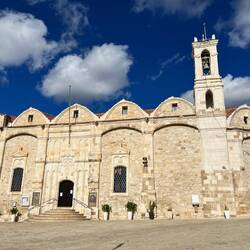 ..der Ort Pegeia, wo ich mich im Supermarkt reichlich bediene 🍫
