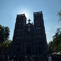 Aus französischer Kolonialzeit: Katholische St. Joseph Kathedrale