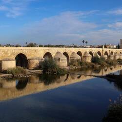 Auf der Weiterfahrt statten wir Cordoba einen Besuch ab, der ursprünglichen grössten Stadt der Welt