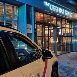 5 Uhr: Ein Taxi zum Flughafen bitte..