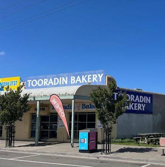 Tooradin Bakery