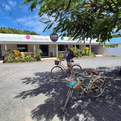 ... und zum Supermarkt